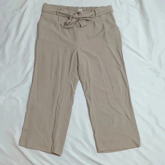 LOFT Petites Belted Gaucho Pants, Color Tan Size LP - Picture 1 of 13